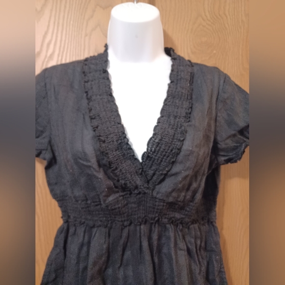 FLOWERS embroidered trim v-neck peplum top - Picture 5 of 6